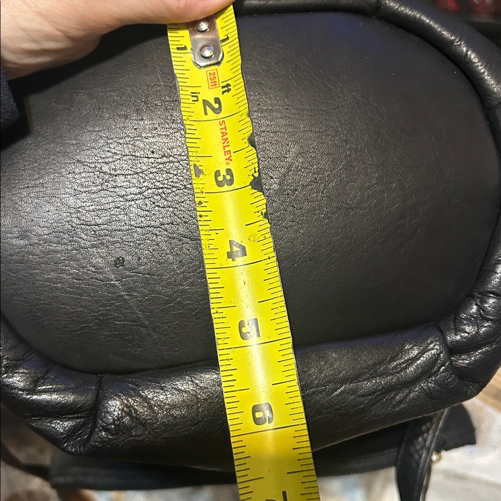 NWT Wilson’s Leather Buttery Soft Crossbody - Picture 8 of 8